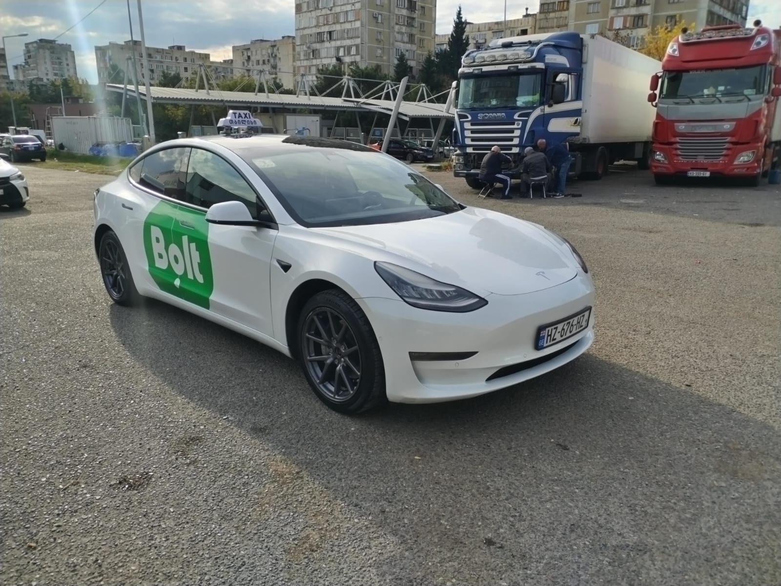 Tesla Model 3 HZ-676HZ 2019
